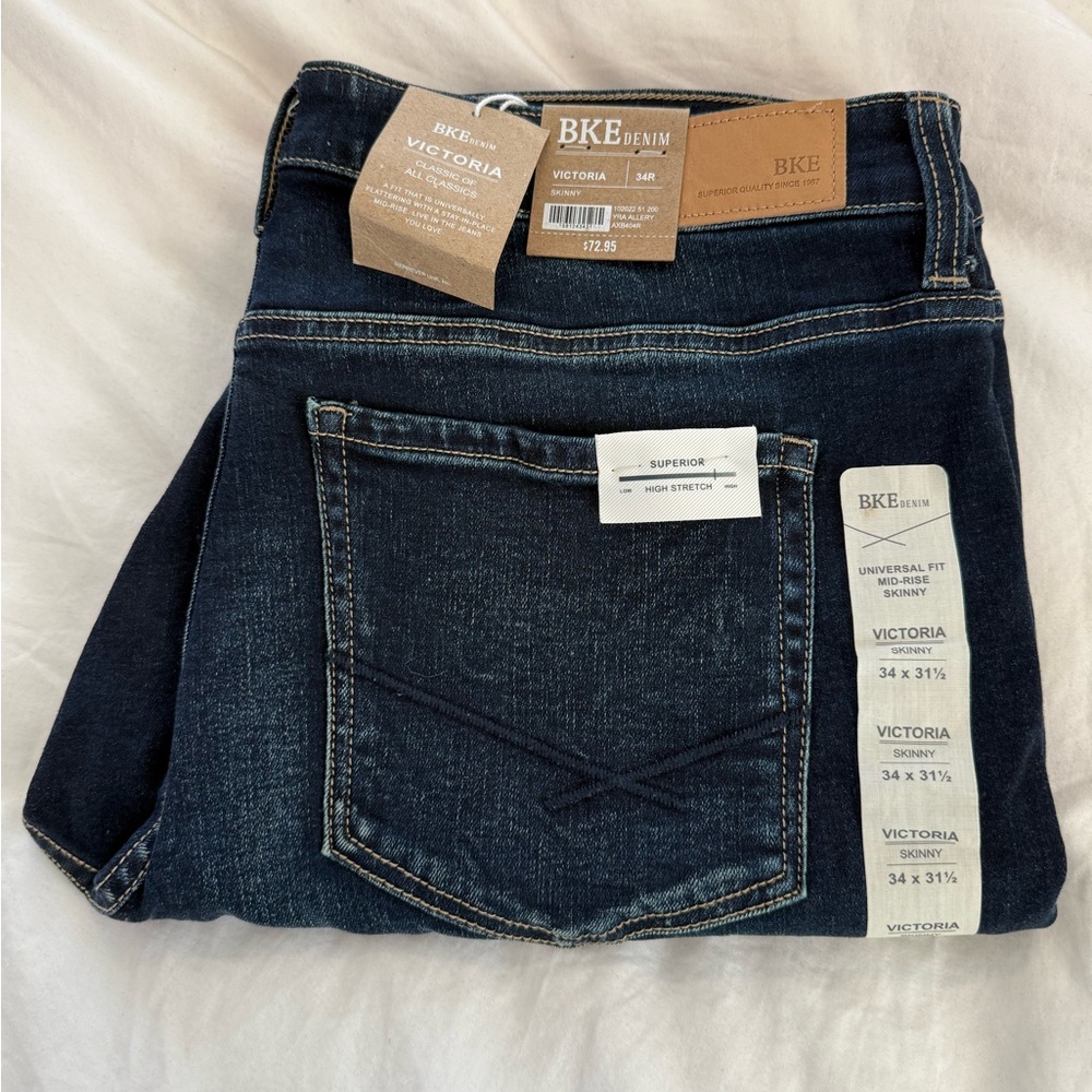 BKE Blue Relaxed Jeans with Classic Indigo Wash